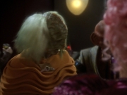 extant_StarTrekDS9_1x17-TheForsaken_00200.jpg