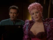 extant_StarTrekDS9_1x17-TheForsaken_00203.jpg
