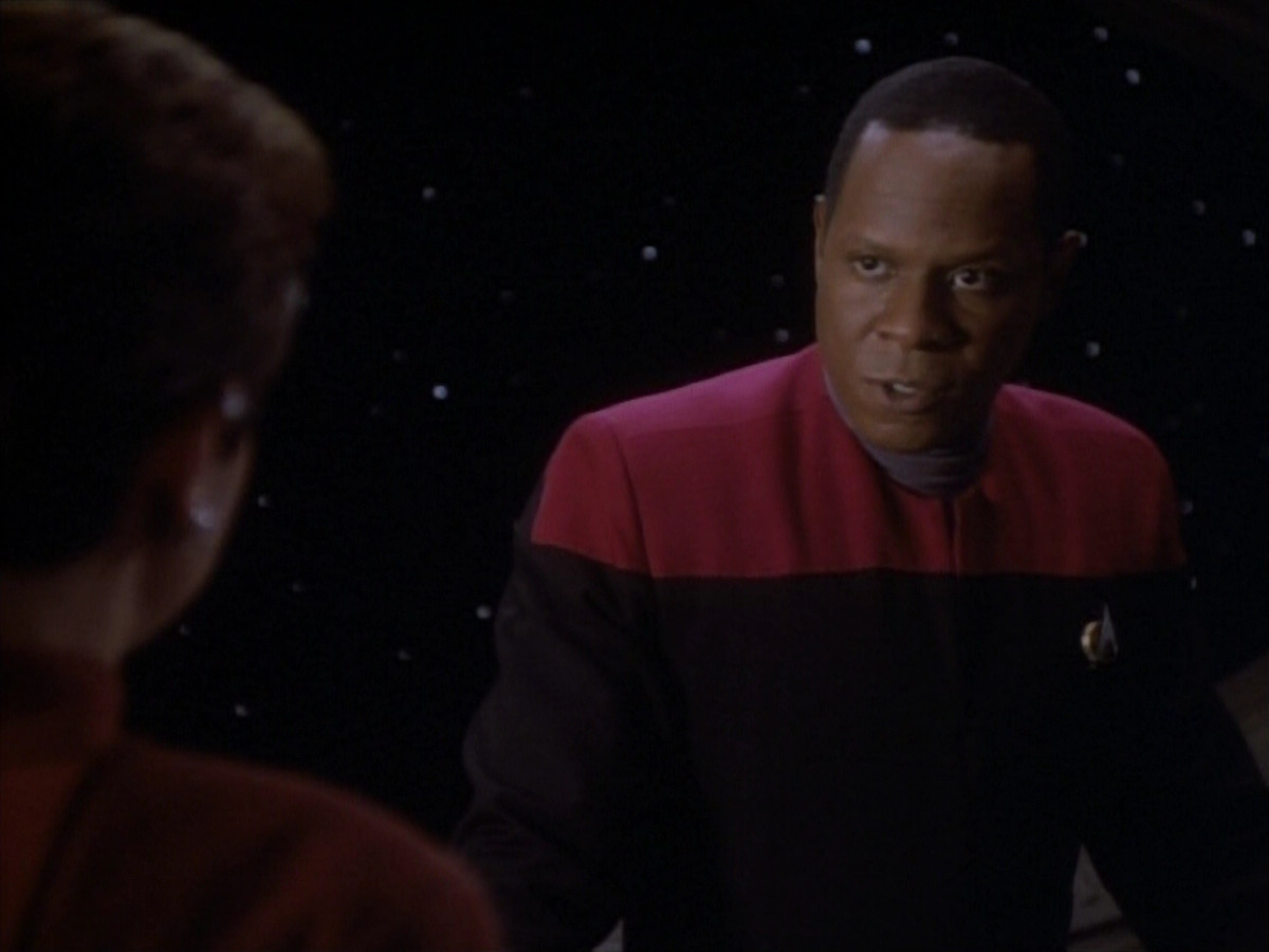 extant_StarTrekDS9_1x18-DramatisPersonae_00107.jpg
