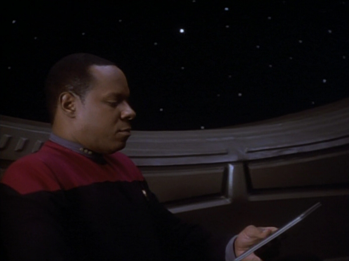 extant_StarTrekDS9_1x18-DramatisPersonae_00124.jpg