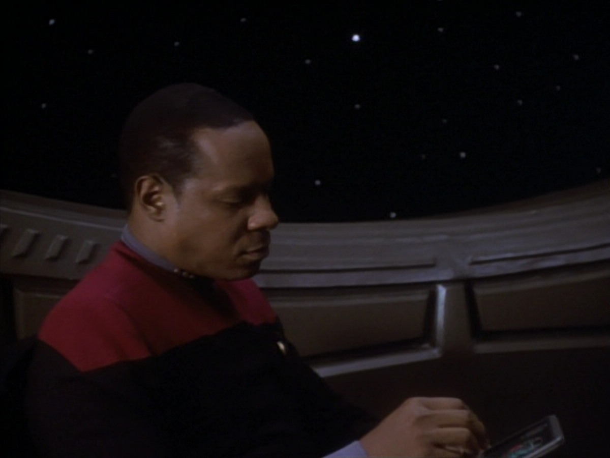 extant_StarTrekDS9_1x18-DramatisPersonae_00125.jpg