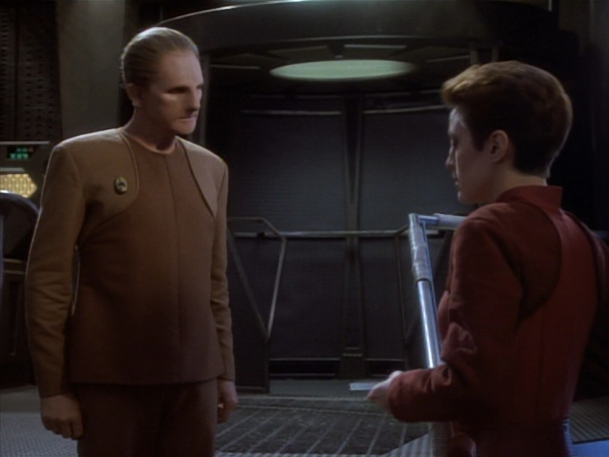 extant_StarTrekDS9_1x18-DramatisPersonae_00164.jpg