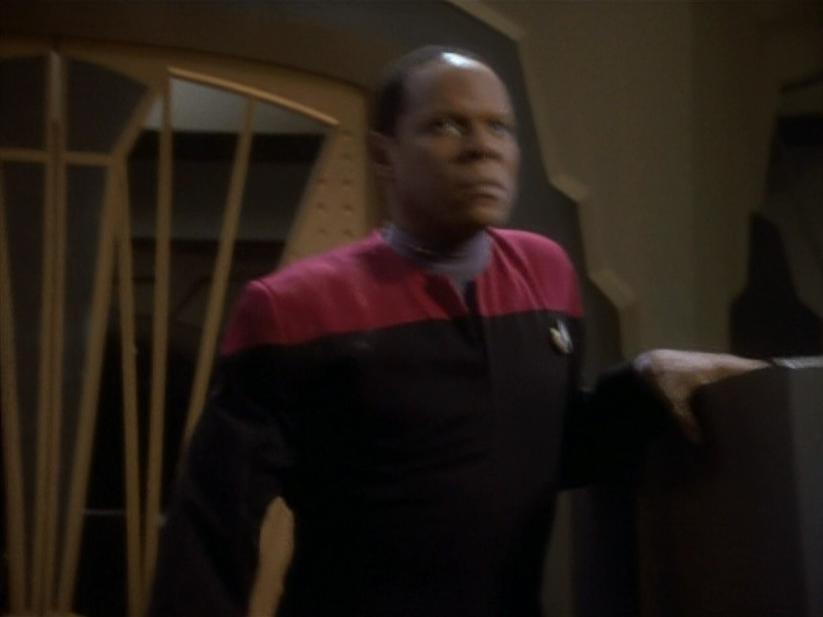extant_StarTrekDS9_1x18-DramatisPersonae_00203.jpg