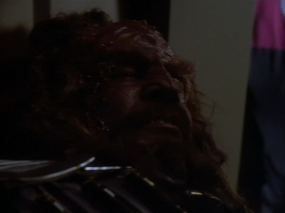 extant_StarTrekDS9_1x18-DramatisPersonae_00258.jpg
