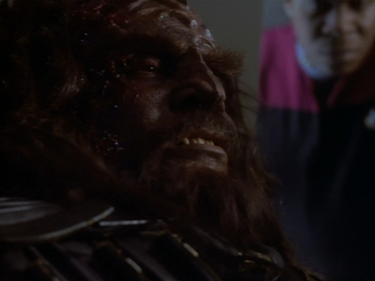extant_StarTrekDS9_1x18-DramatisPersonae_00259.jpg