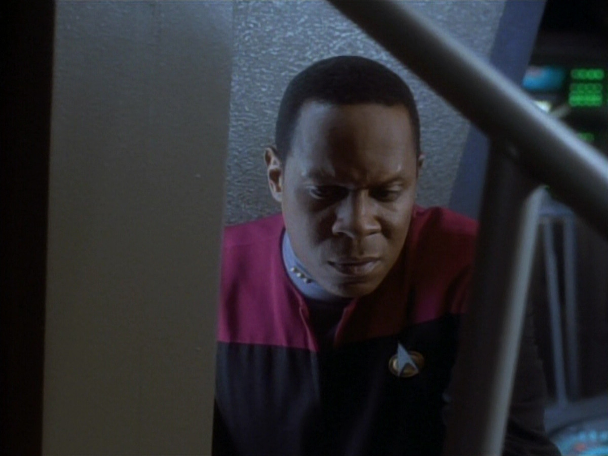 extant_StarTrekDS9_1x18-DramatisPersonae_00268.jpg