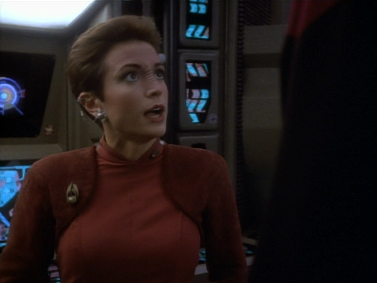 extant_StarTrekDS9_1x18-DramatisPersonae_00616.jpg
