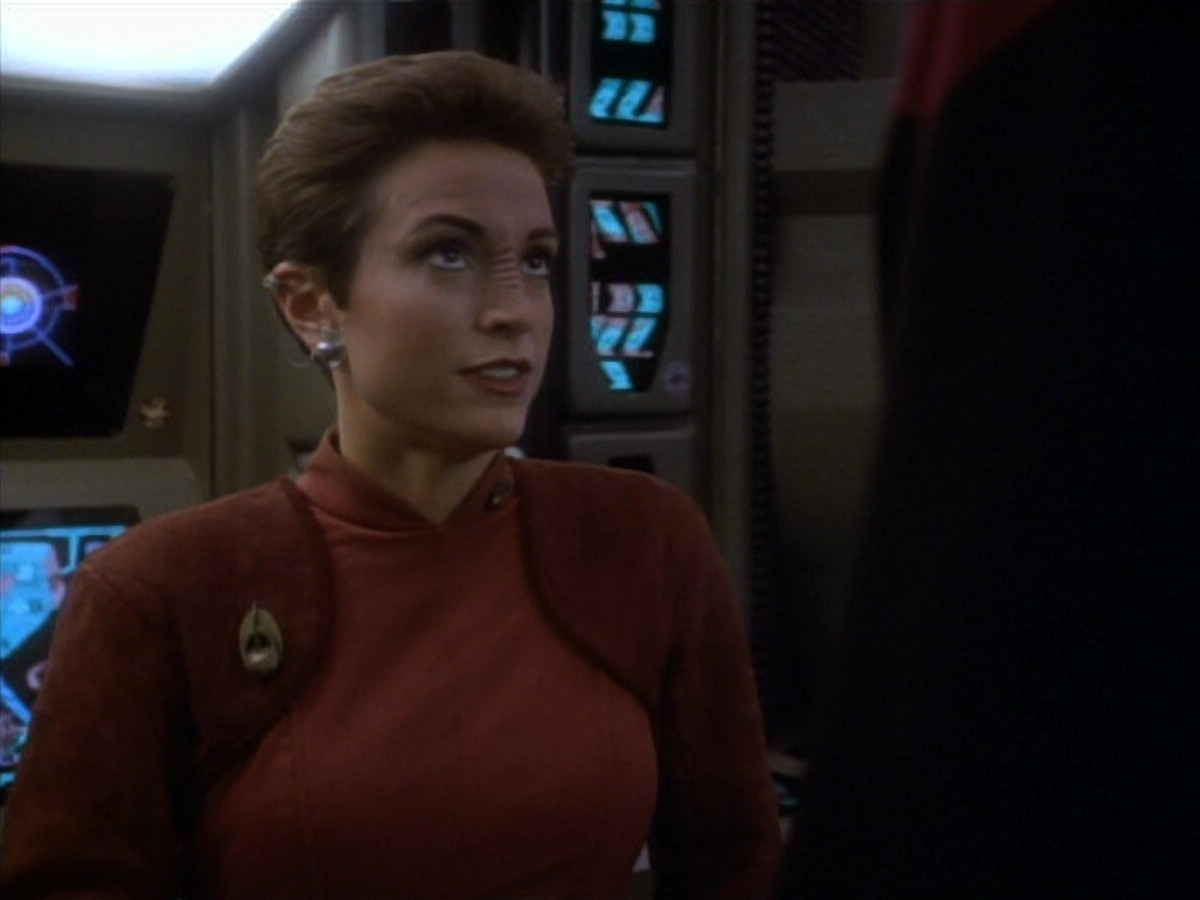 extant_StarTrekDS9_1x18-DramatisPersonae_00626.jpg