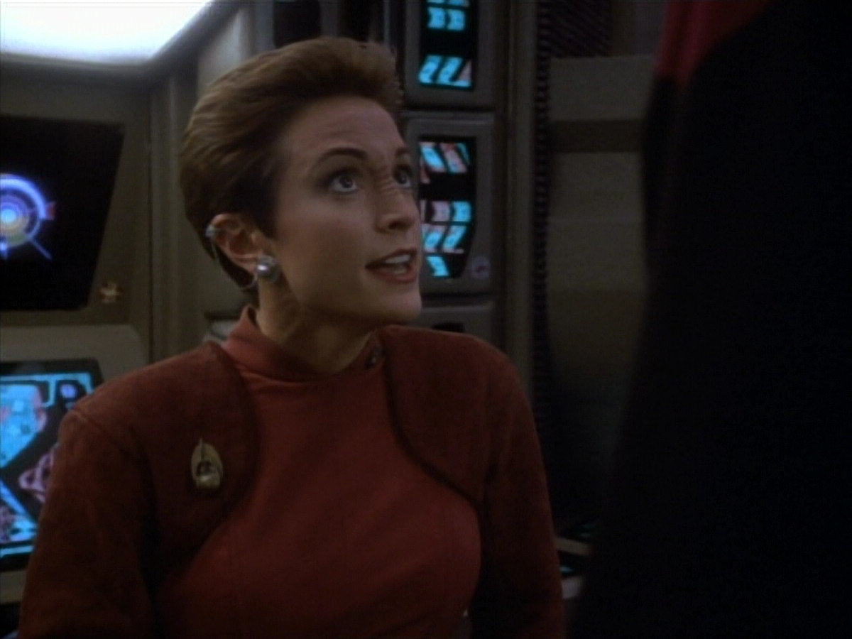 extant_StarTrekDS9_1x18-DramatisPersonae_00635.jpg