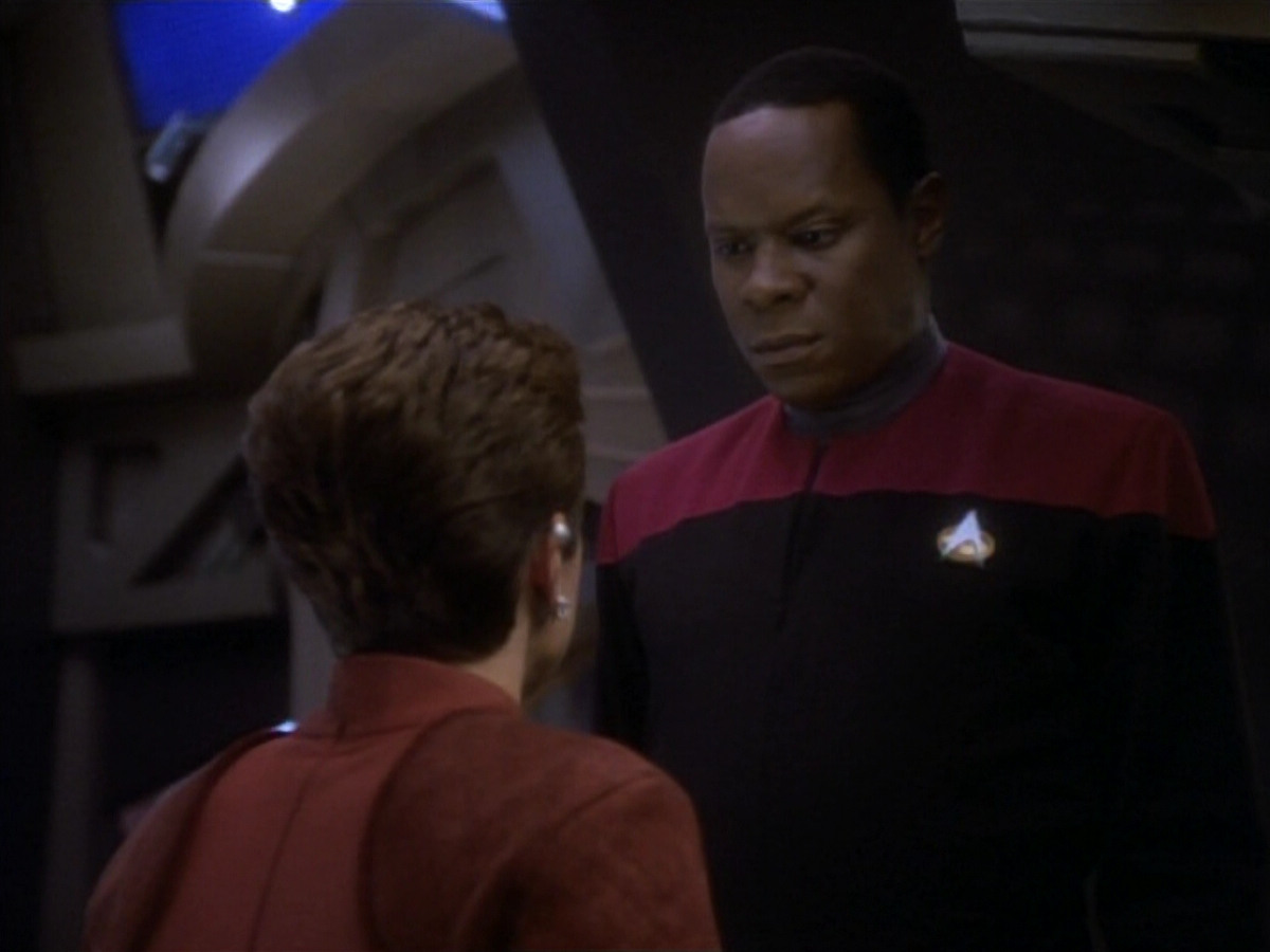 extant_StarTrekDS9_1x18-DramatisPersonae_00644.jpg