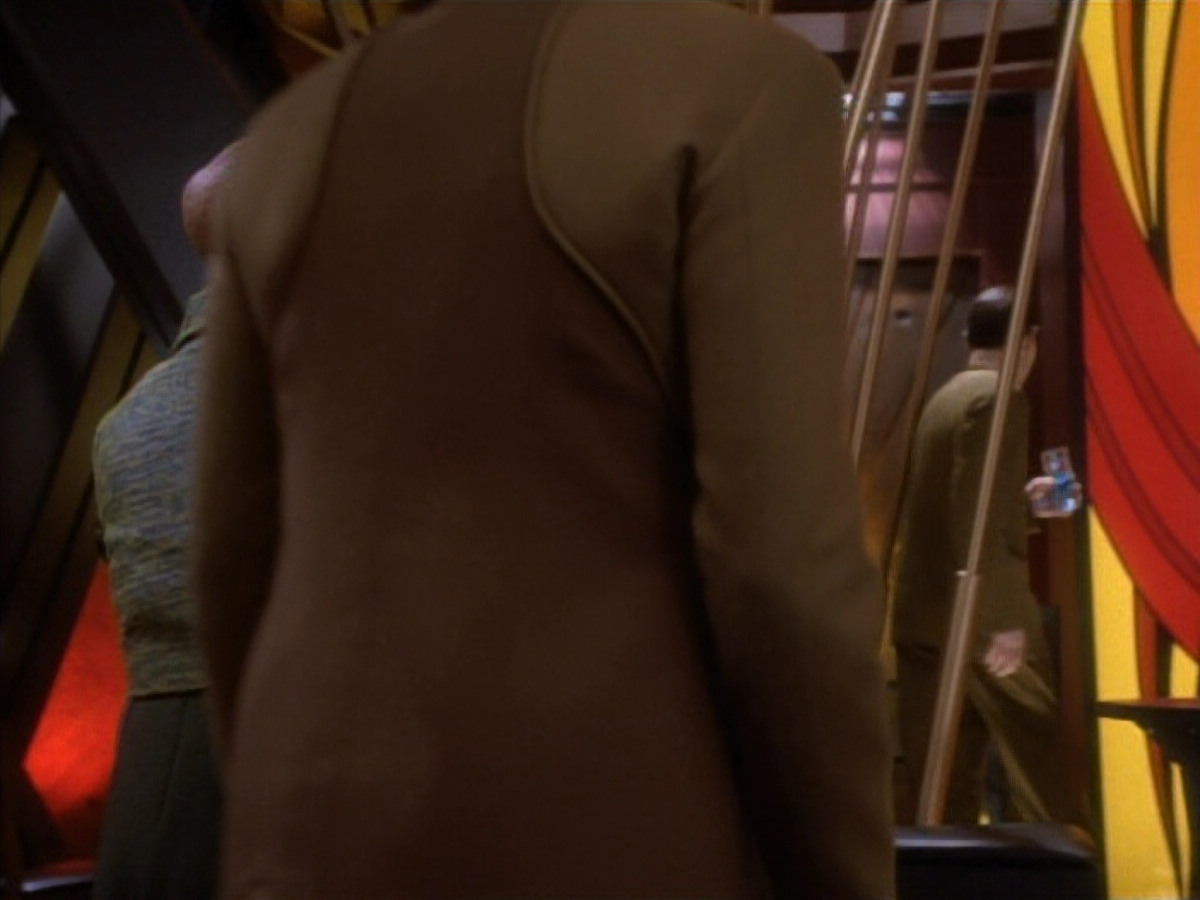 extant_StarTrekDS9_1x18-DramatisPersonae_00673.jpg