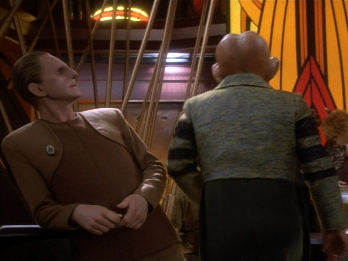 extant_StarTrekDS9_1x18-DramatisPersonae_00684.jpg