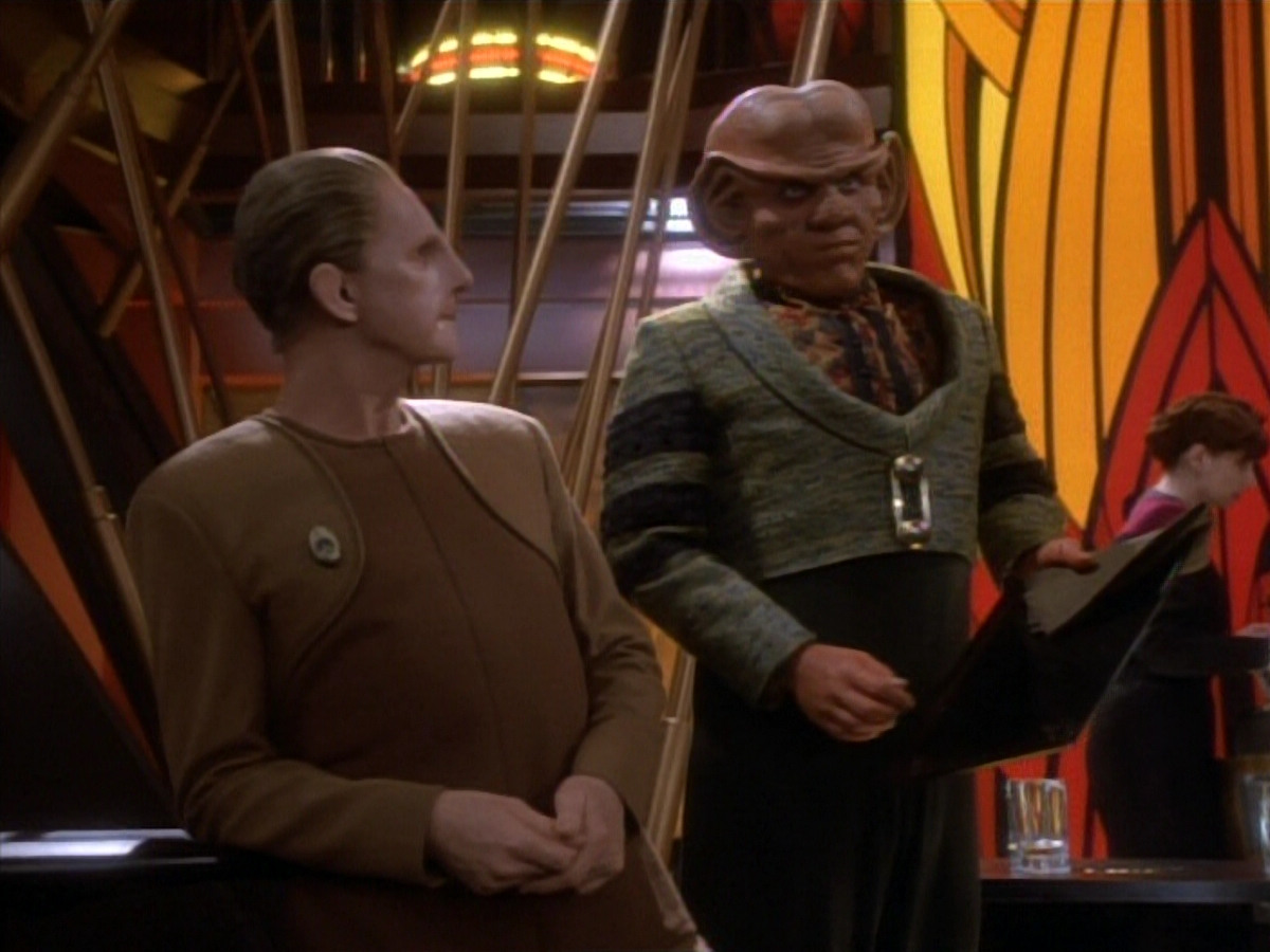 extant_StarTrekDS9_1x18-DramatisPersonae_00691.jpg