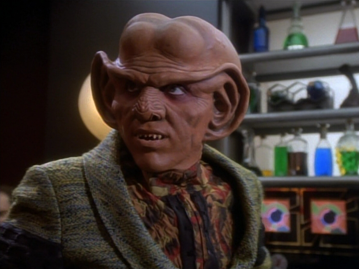 extant_StarTrekDS9_1x18-DramatisPersonae_00746.jpg