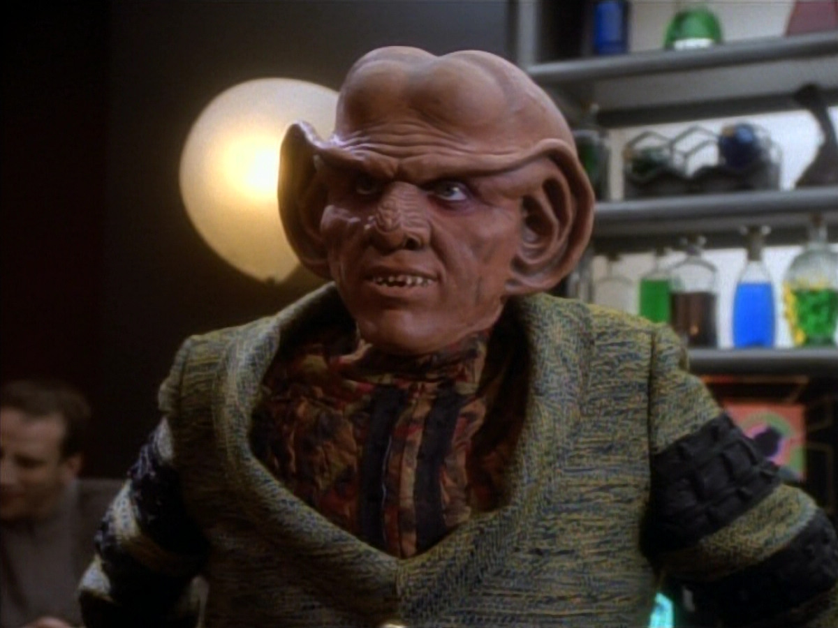 extant_StarTrekDS9_1x18-DramatisPersonae_00753.jpg
