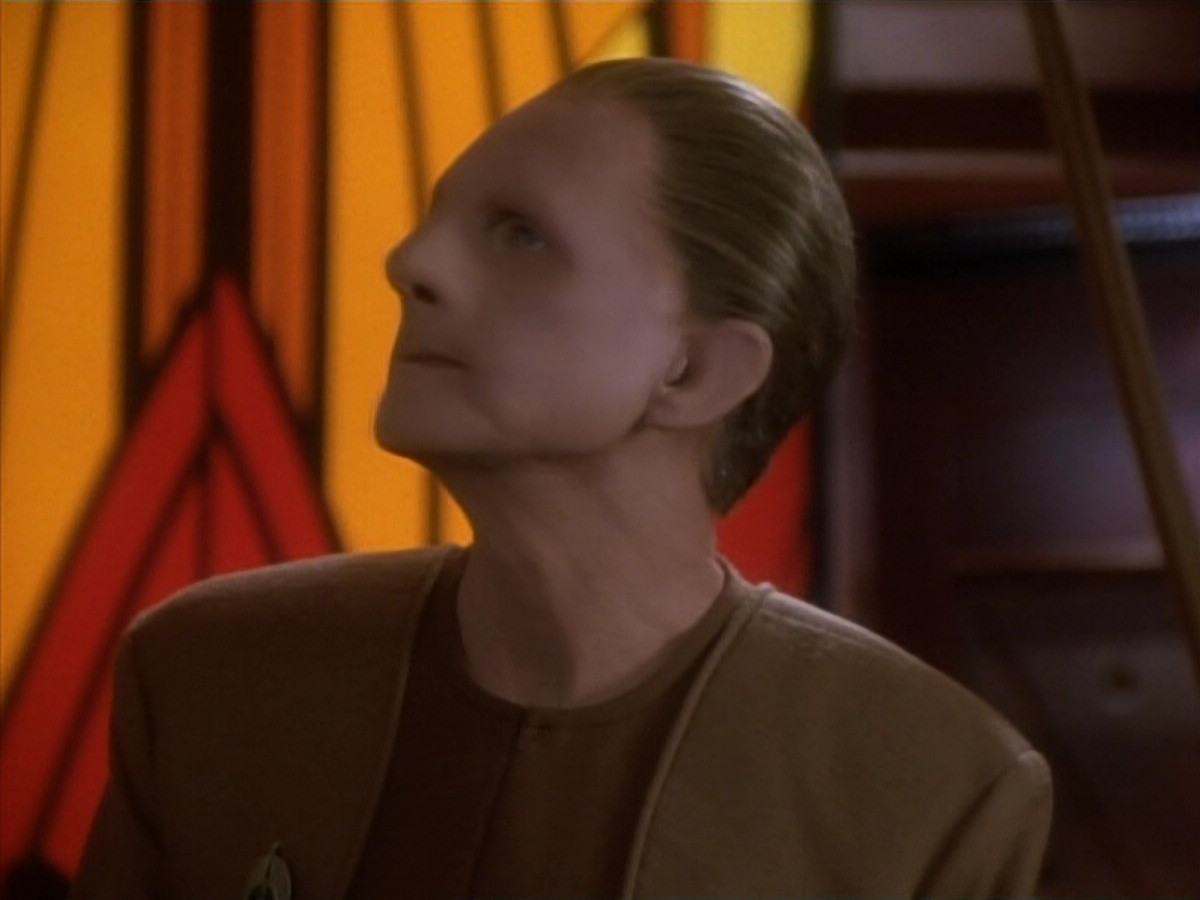 extant_StarTrekDS9_1x18-DramatisPersonae_00754.jpg
