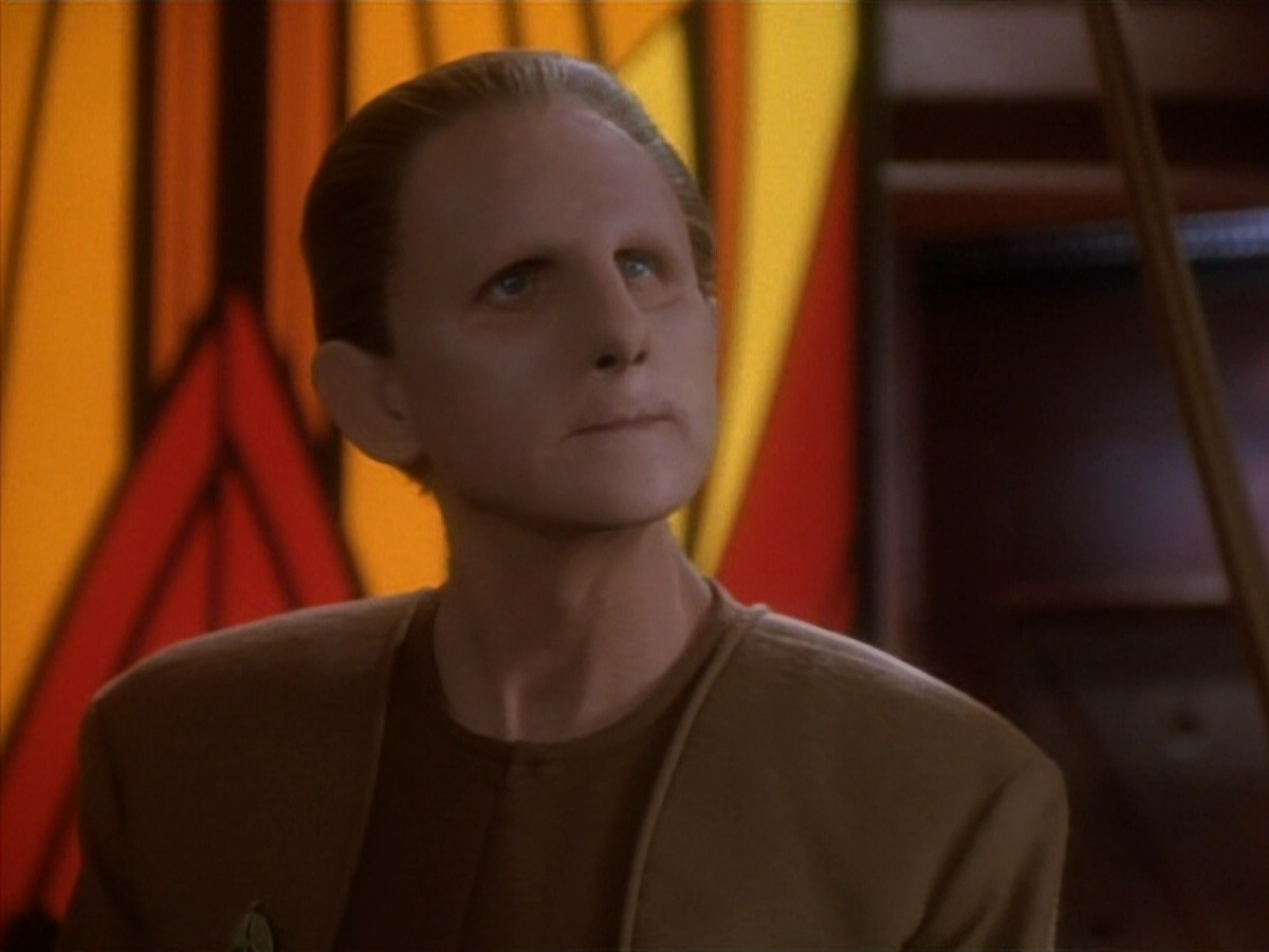 extant_StarTrekDS9_1x18-DramatisPersonae_00755.jpg