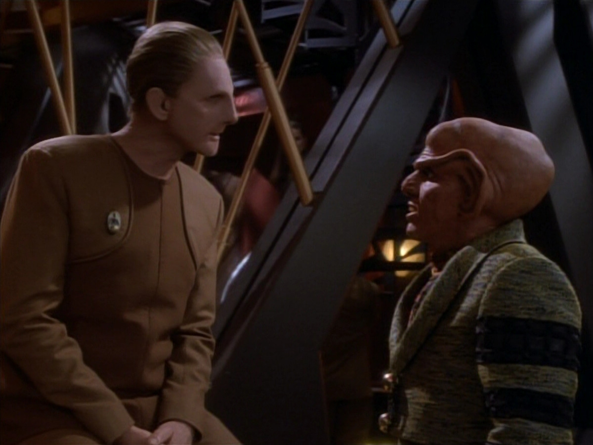 extant_StarTrekDS9_1x18-DramatisPersonae_00767.jpg