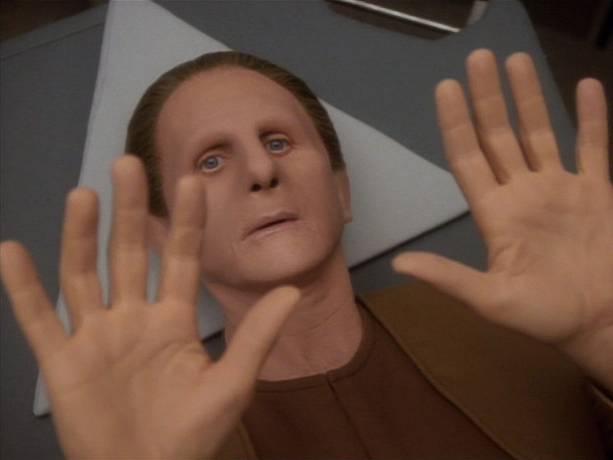 extant_StarTrekDS9_1x18-DramatisPersonae_00932.jpg