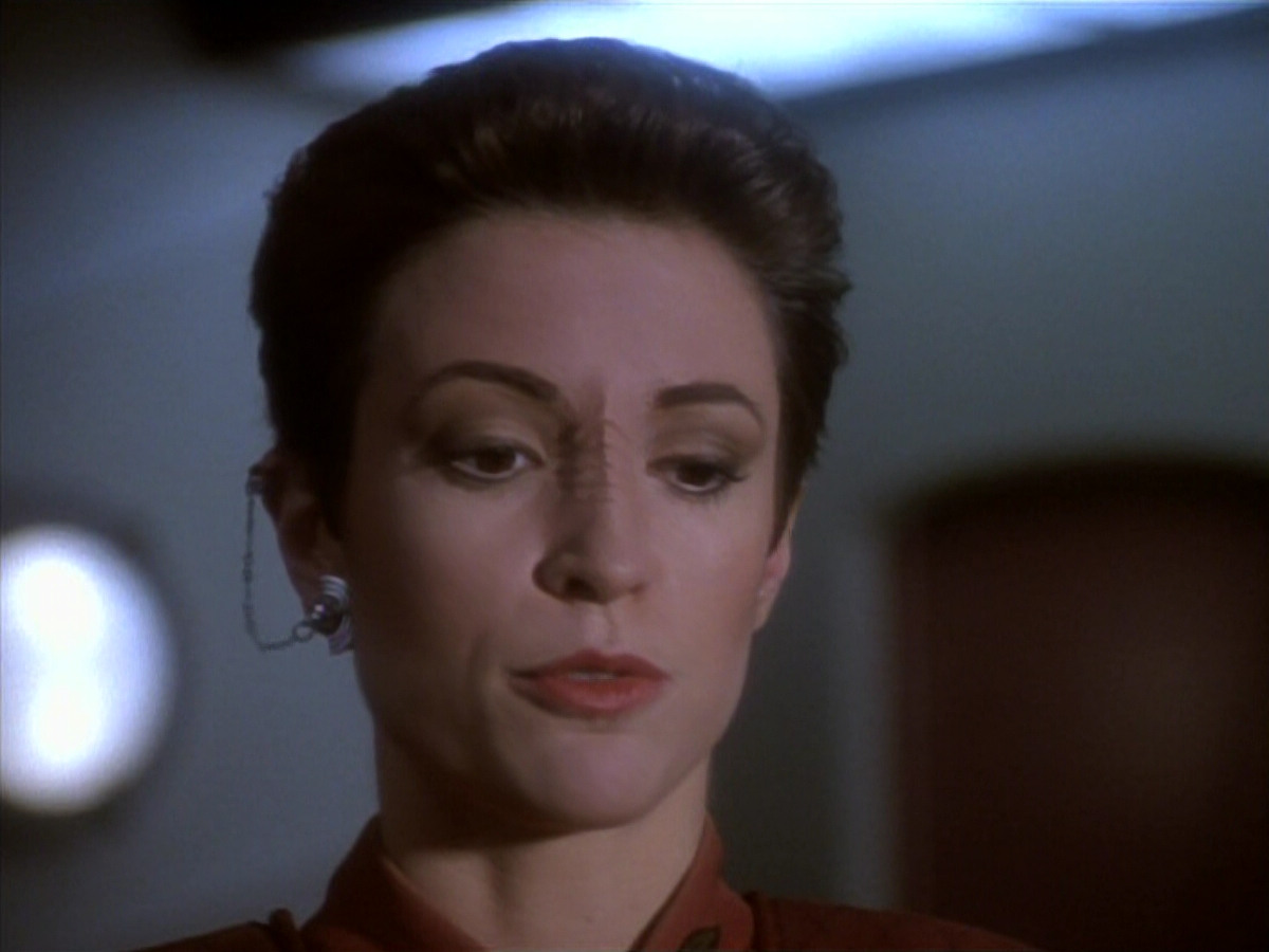 extant_StarTrekDS9_1x18-DramatisPersonae_01170.jpg