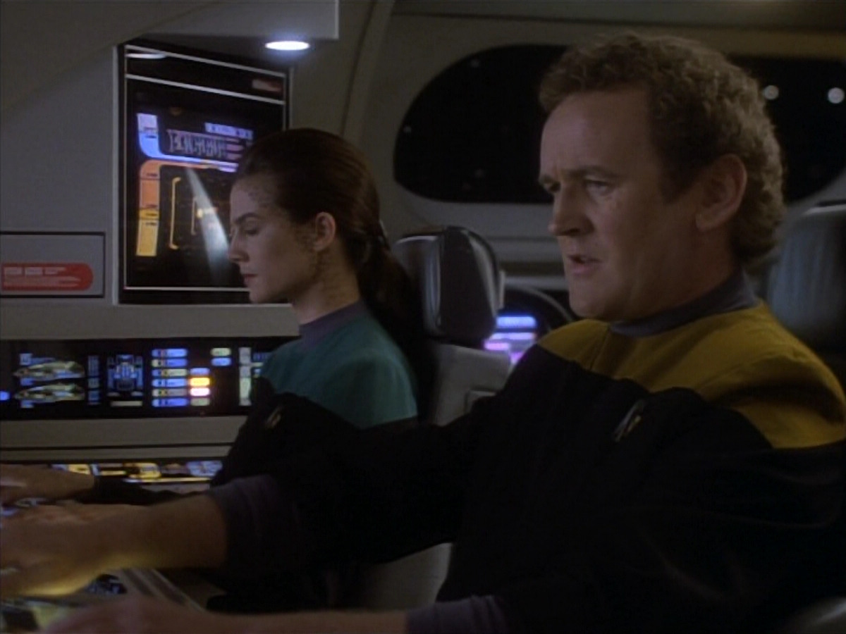 extant_StarTrekDS9_1x18-DramatisPersonae_01193.jpg