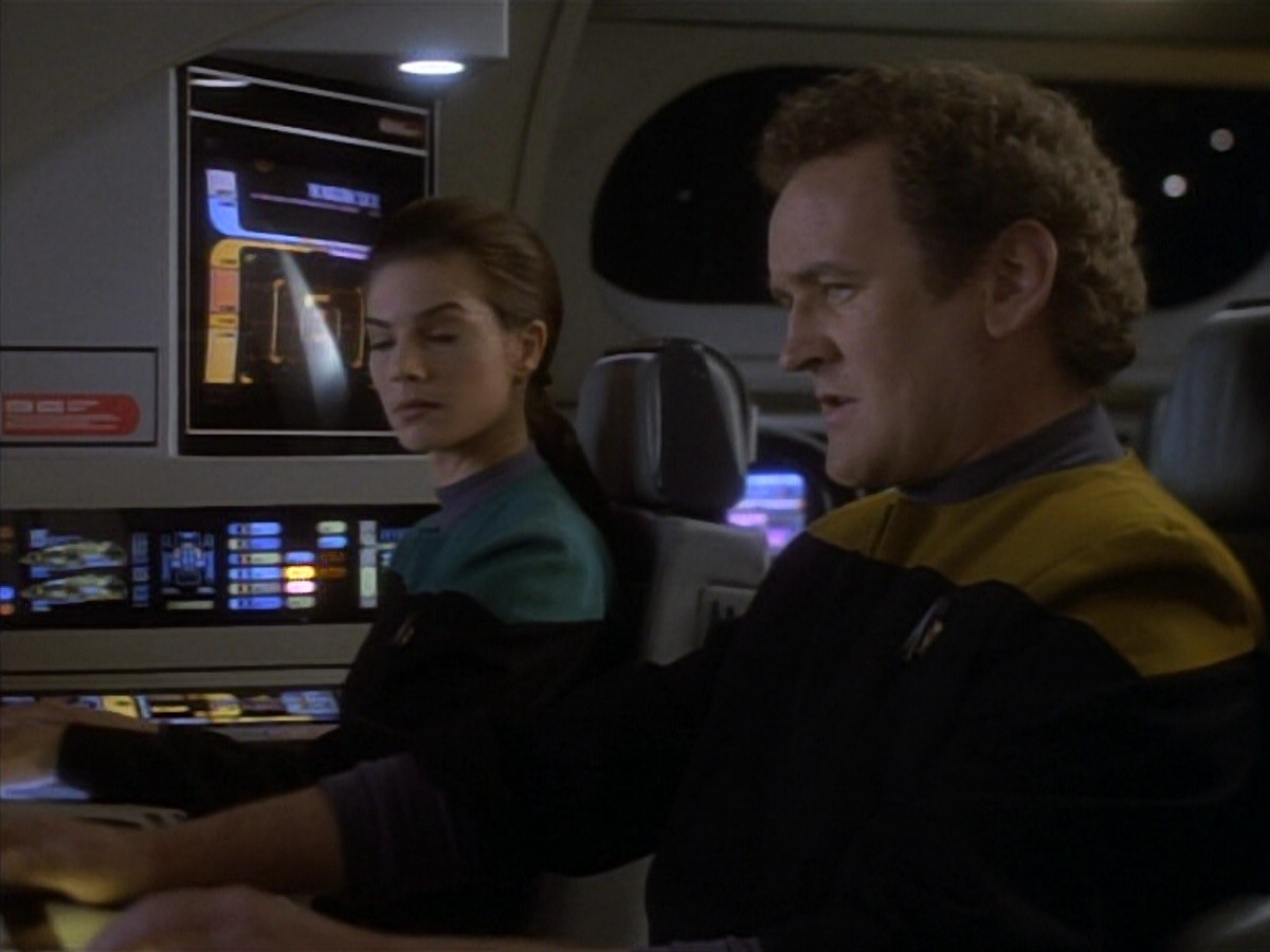 extant_StarTrekDS9_1x18-DramatisPersonae_01220.jpg