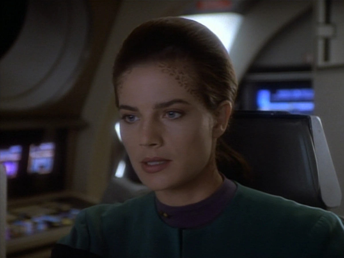 extant_StarTrekDS9_1x18-DramatisPersonae_01294.jpg
