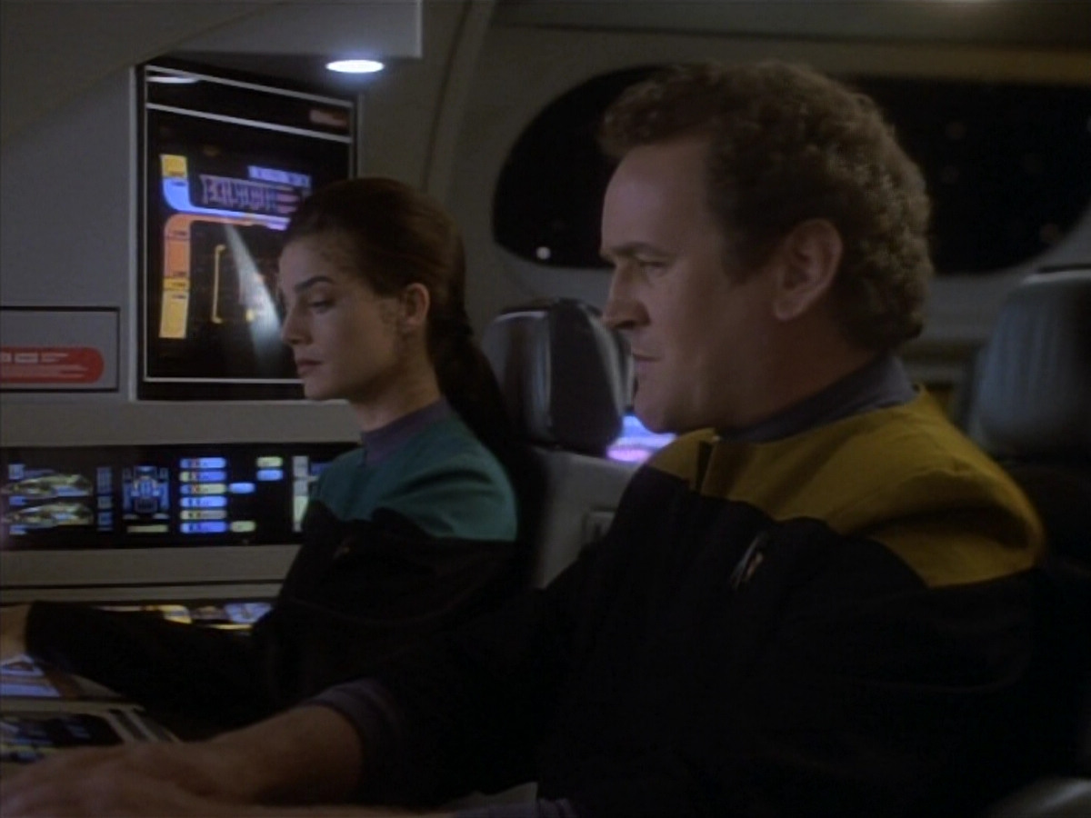 extant_StarTrekDS9_1x18-DramatisPersonae_01312.jpg