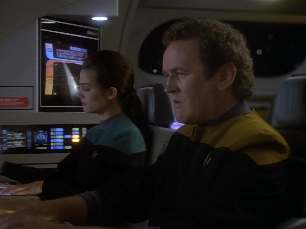 extant_StarTrekDS9_1x18-DramatisPersonae_01316.jpg
