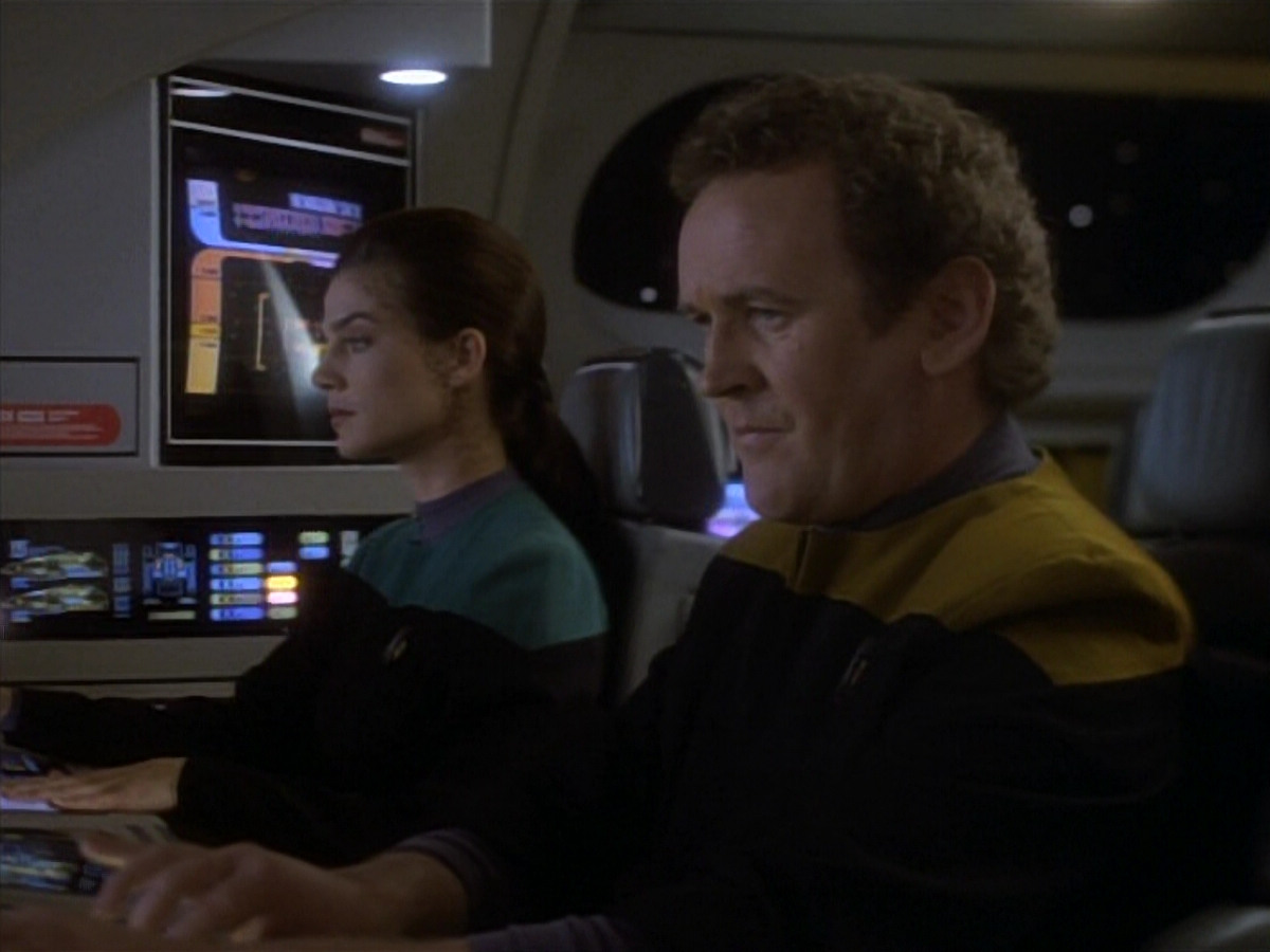 extant_StarTrekDS9_1x18-DramatisPersonae_01318.jpg