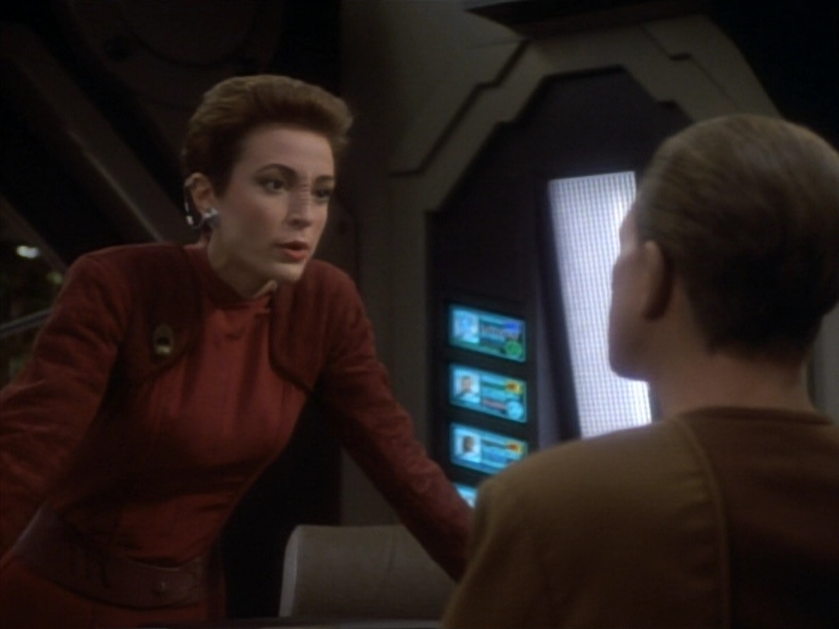 extant_StarTrekDS9_1x18-DramatisPersonae_01339.jpg