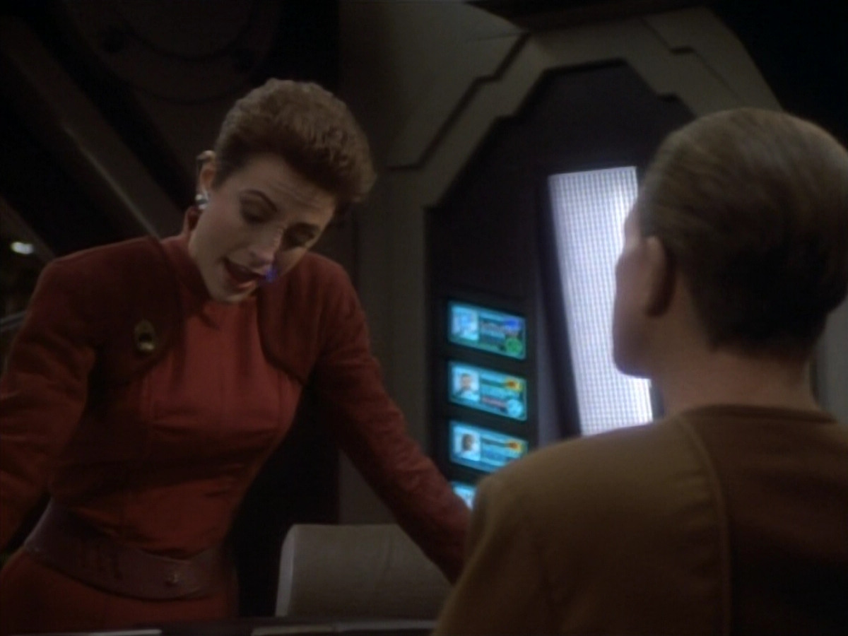 extant_StarTrekDS9_1x18-DramatisPersonae_01344.jpg