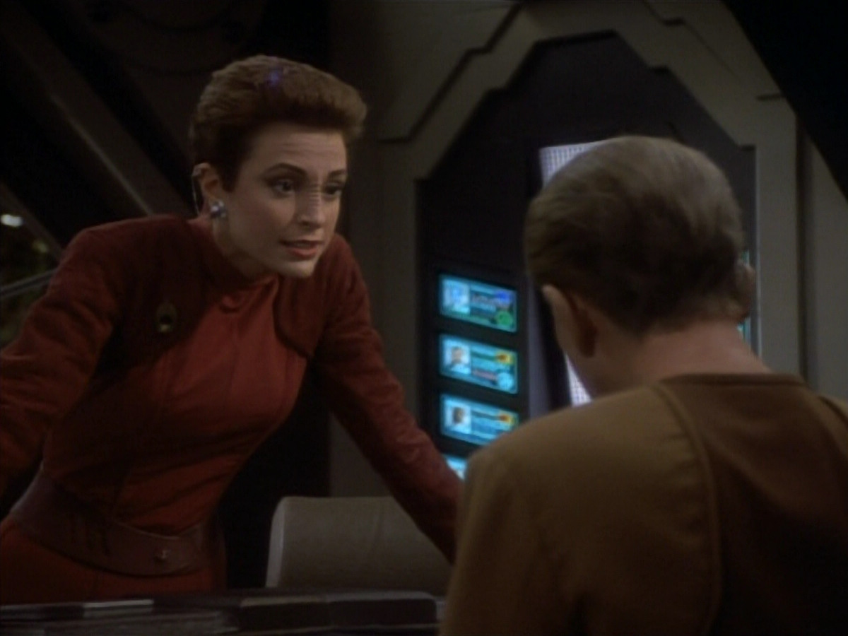 extant_StarTrekDS9_1x18-DramatisPersonae_01360.jpg