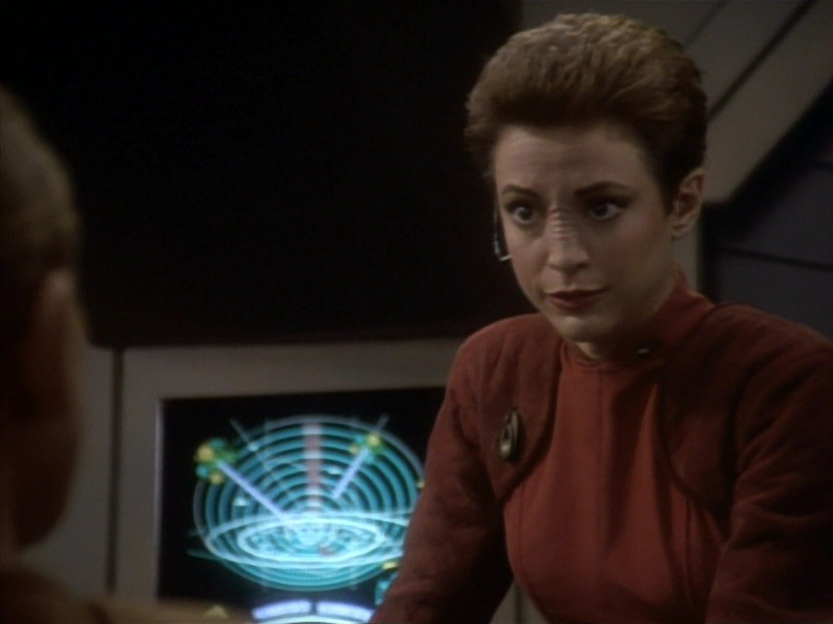 extant_StarTrekDS9_1x18-DramatisPersonae_01382.jpg