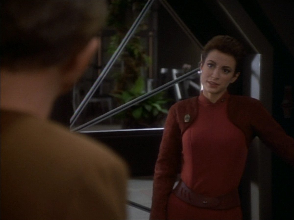 extant_StarTrekDS9_1x18-DramatisPersonae_01484.jpg