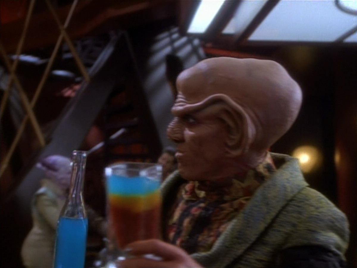 extant_StarTrekDS9_1x18-DramatisPersonae_01619.jpg