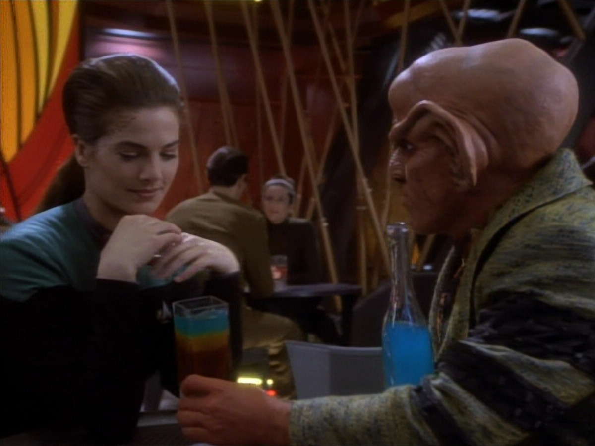 extant_StarTrekDS9_1x18-DramatisPersonae_01621.jpg