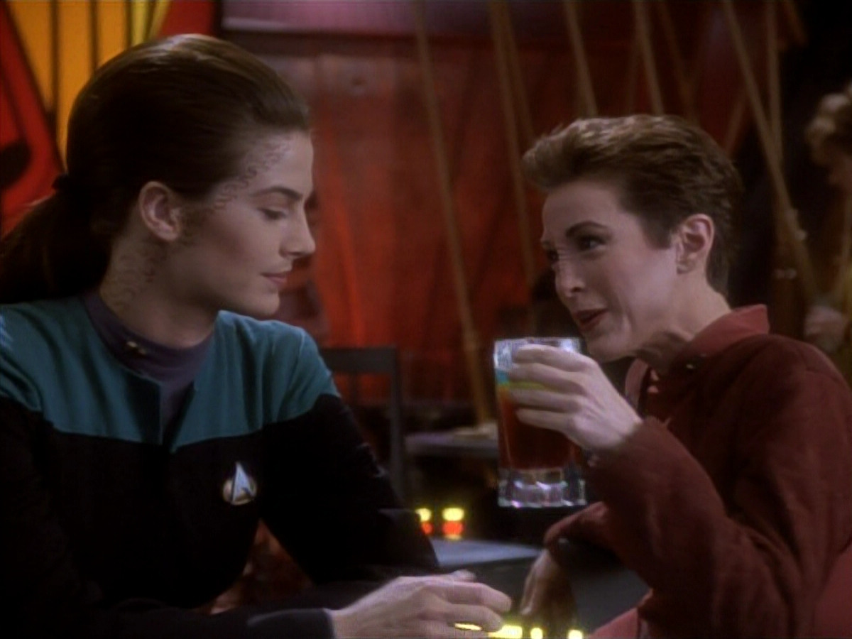 extant_StarTrekDS9_1x18-DramatisPersonae_01719.jpg