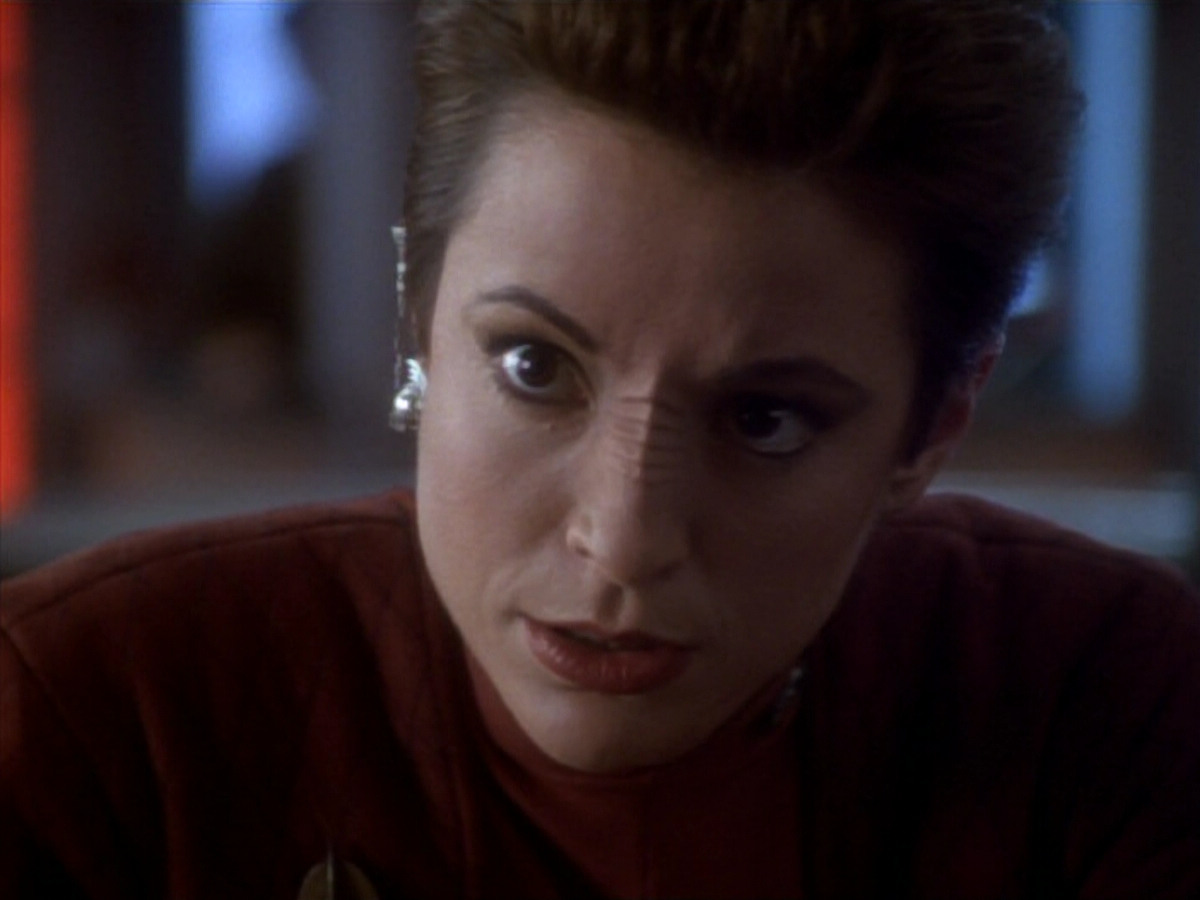 extant_StarTrekDS9_1x18-DramatisPersonae_01809.jpg