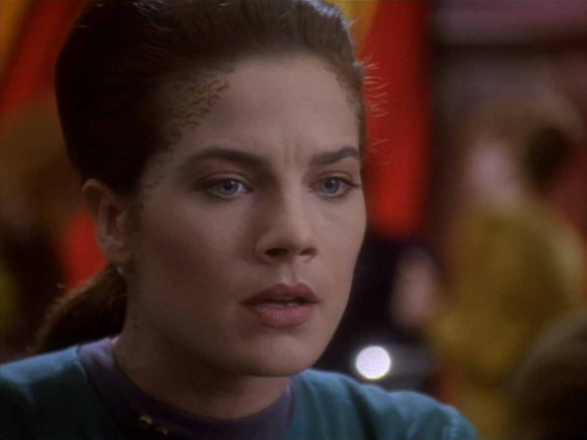 extant_StarTrekDS9_1x18-DramatisPersonae_01812.jpg