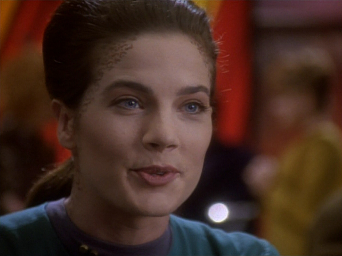 extant_StarTrekDS9_1x18-DramatisPersonae_01848.jpg