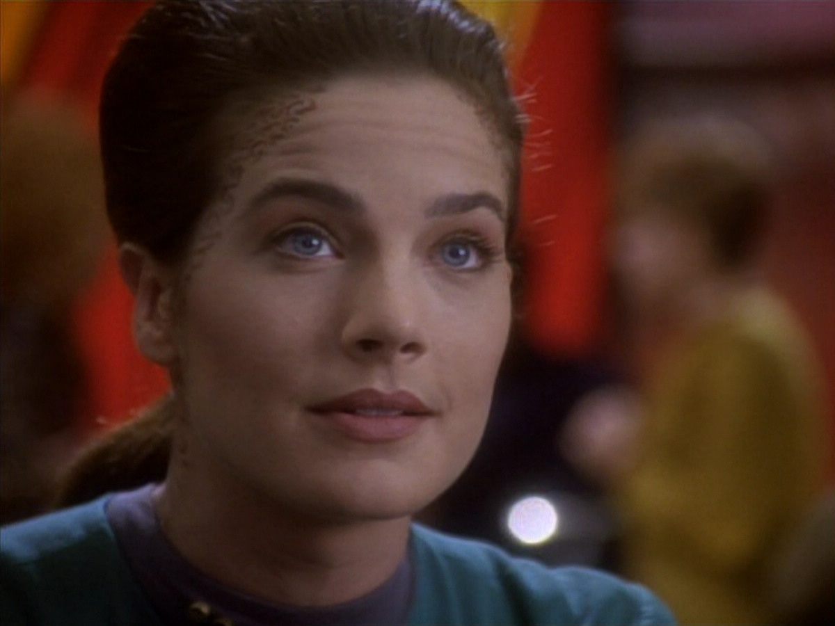 extant_StarTrekDS9_1x18-DramatisPersonae_01852.jpg