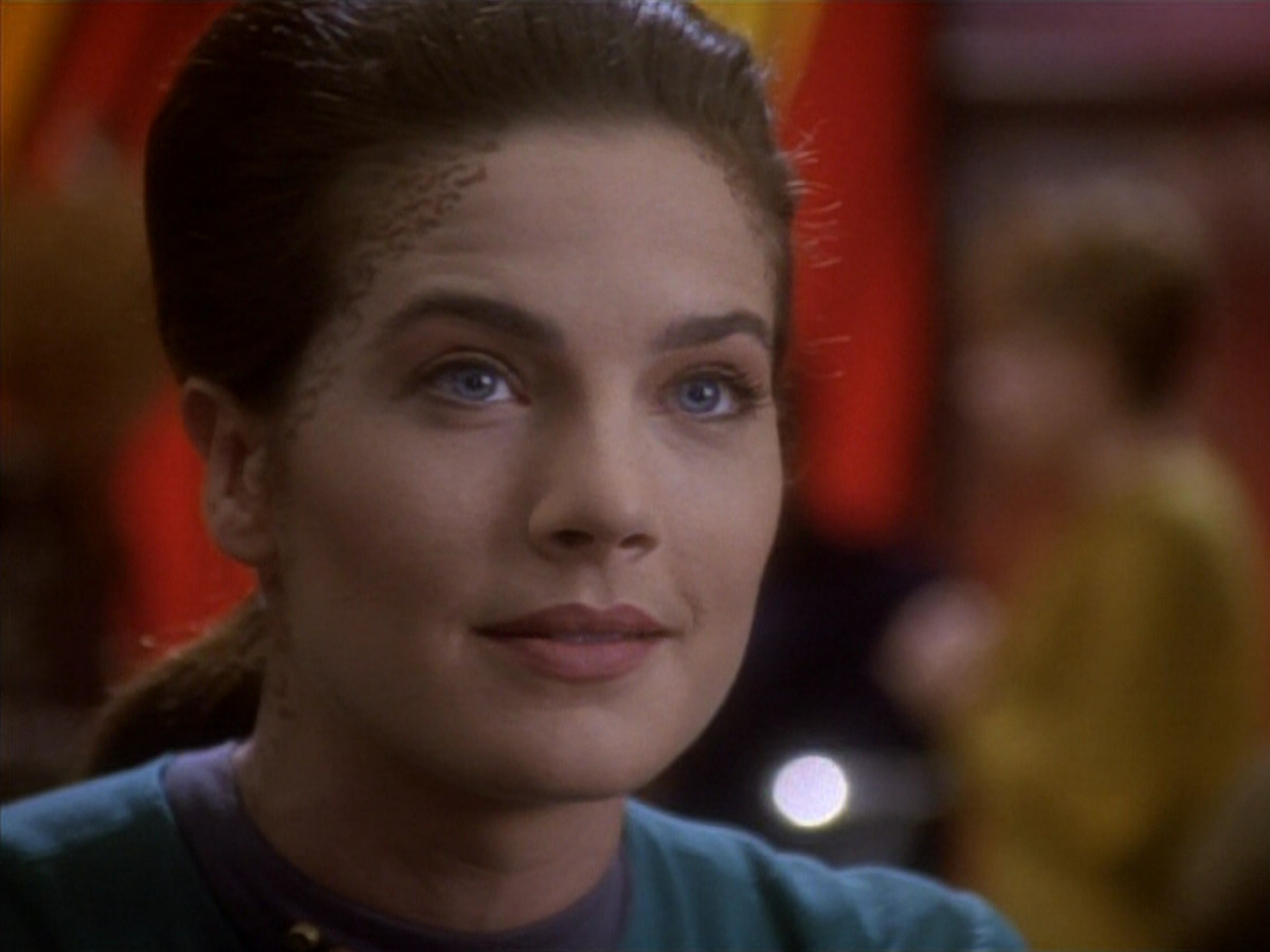 extant_StarTrekDS9_1x18-DramatisPersonae_01853.jpg