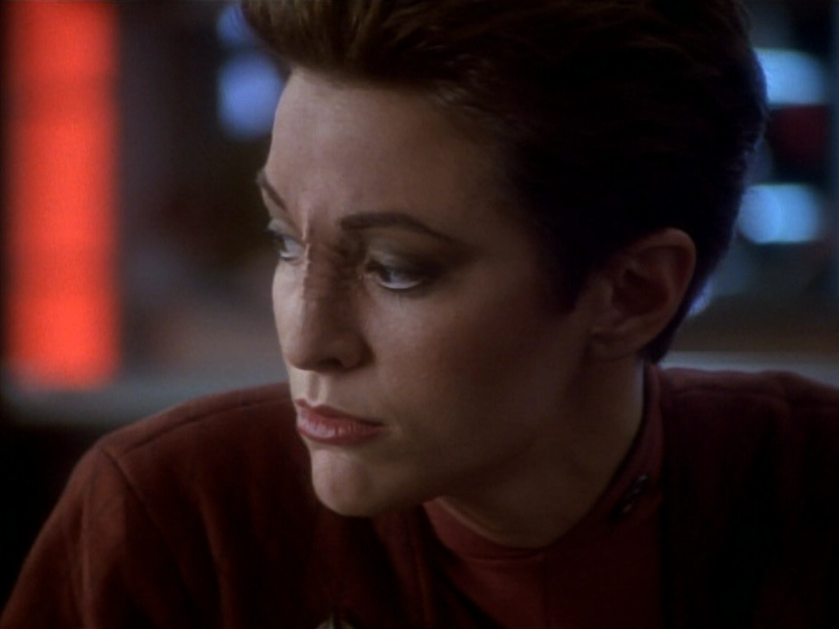 extant_StarTrekDS9_1x18-DramatisPersonae_01858.jpg