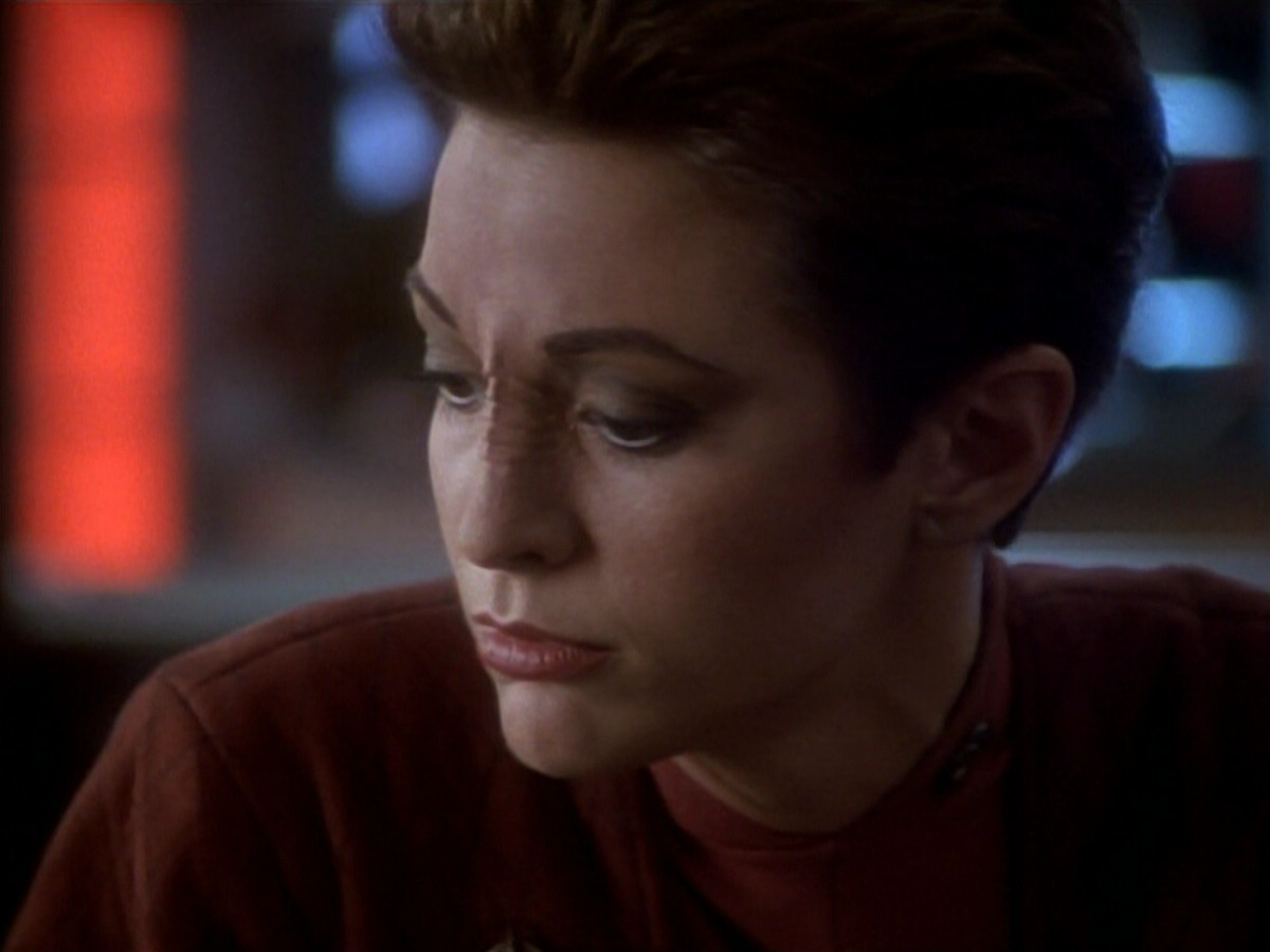 extant_StarTrekDS9_1x18-DramatisPersonae_01859.jpg