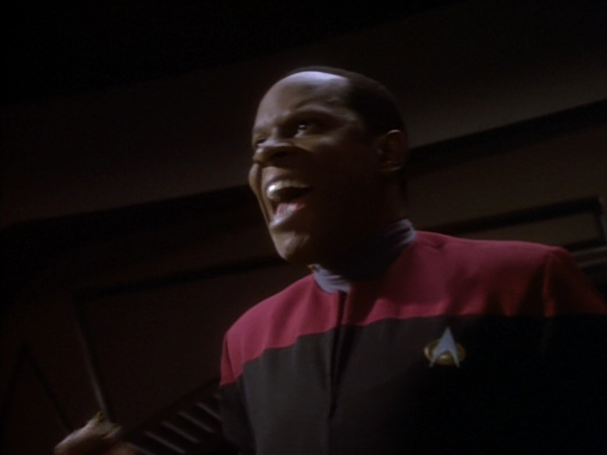 extant_StarTrekDS9_1x18-DramatisPersonae_02774.jpg