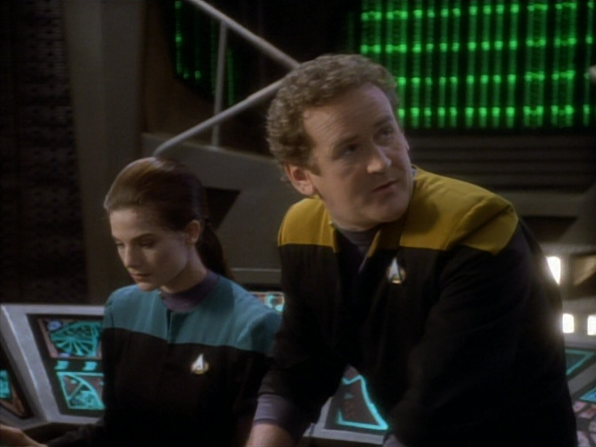 extant_StarTrekDS9_1x18-DramatisPersonae_03071.jpg