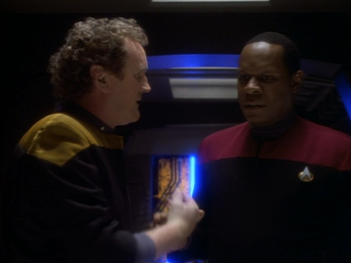 extant_StarTrekDS9_1x18-DramatisPersonae_03236.jpg