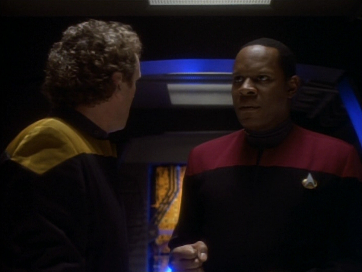 extant_StarTrekDS9_1x18-DramatisPersonae_03263.jpg