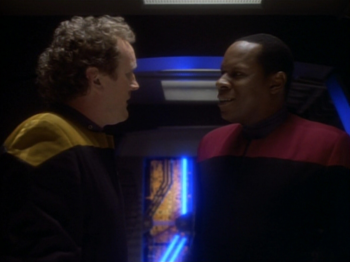 extant_StarTrekDS9_1x18-DramatisPersonae_03273.jpg